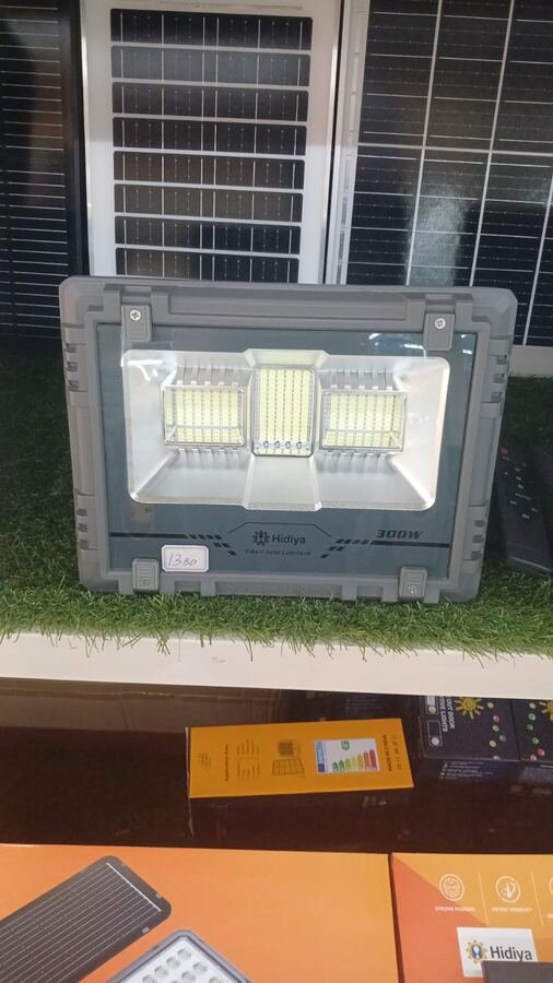 Heavy-Duty Solar Flood Light